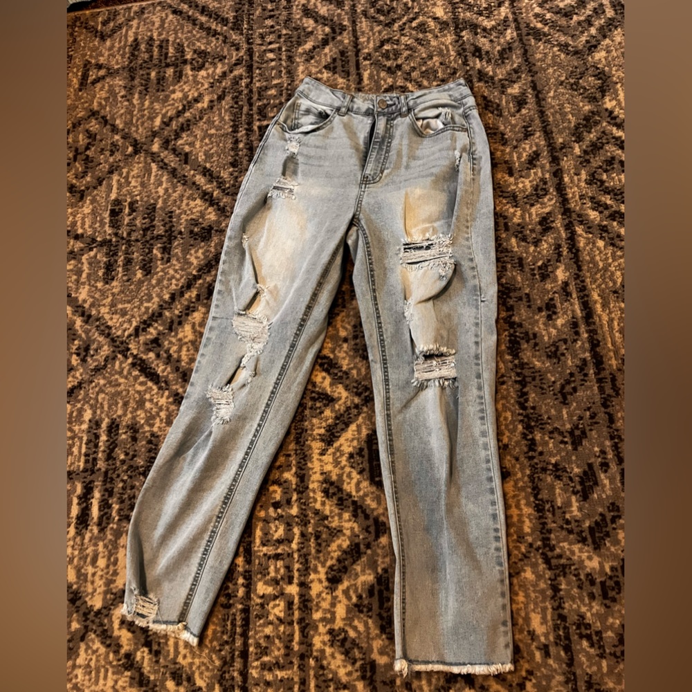 Torn jeans blue mom jeans